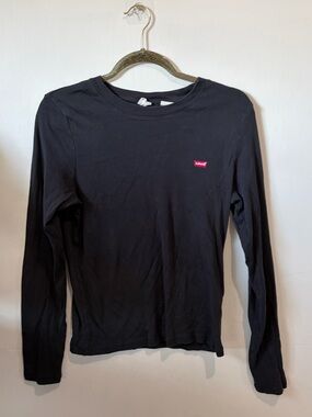 Levi's Classic Mini Embroidered Red Box Logo Long Sleeve Tee | Black | L